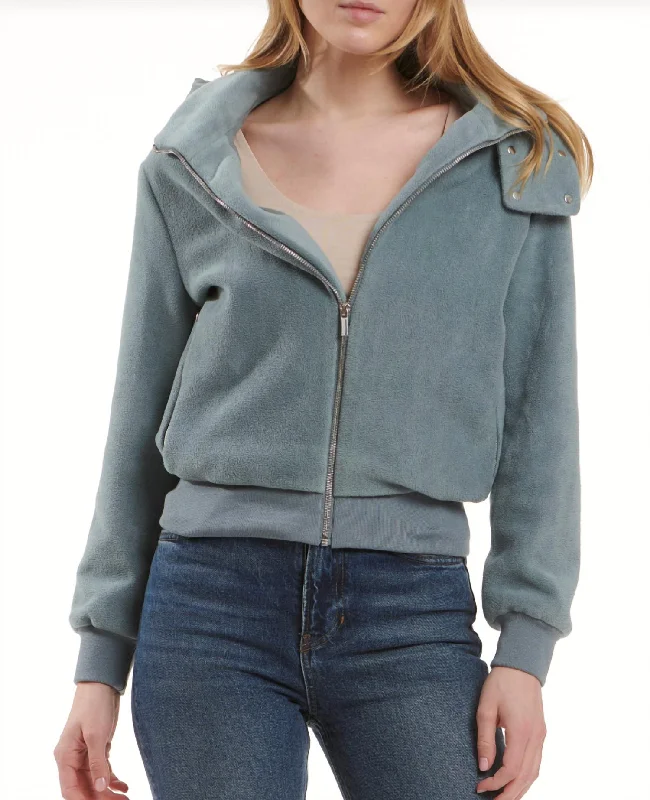 Bargain Bin Henderson Sherpa Jacket In Aqua