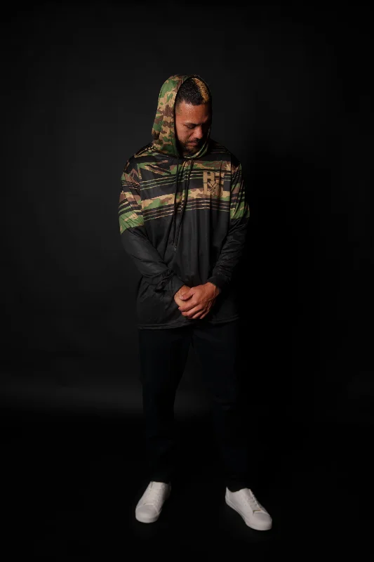 Limited Availability HILO CAMO FLAG LONGSLEEVE W/HOOD