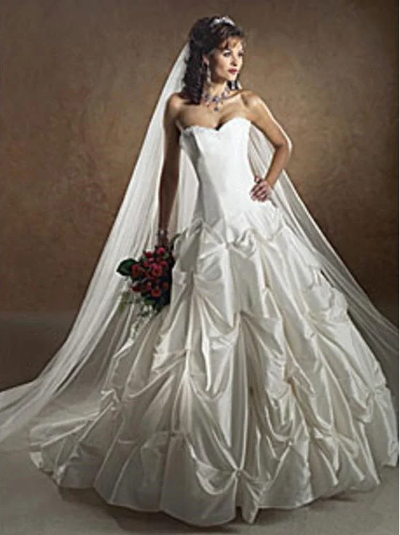 Deal Alert Maggie Sottero Capri size 4