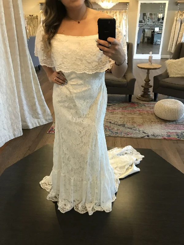 Clearance Sale Daughters of Simone Winnie