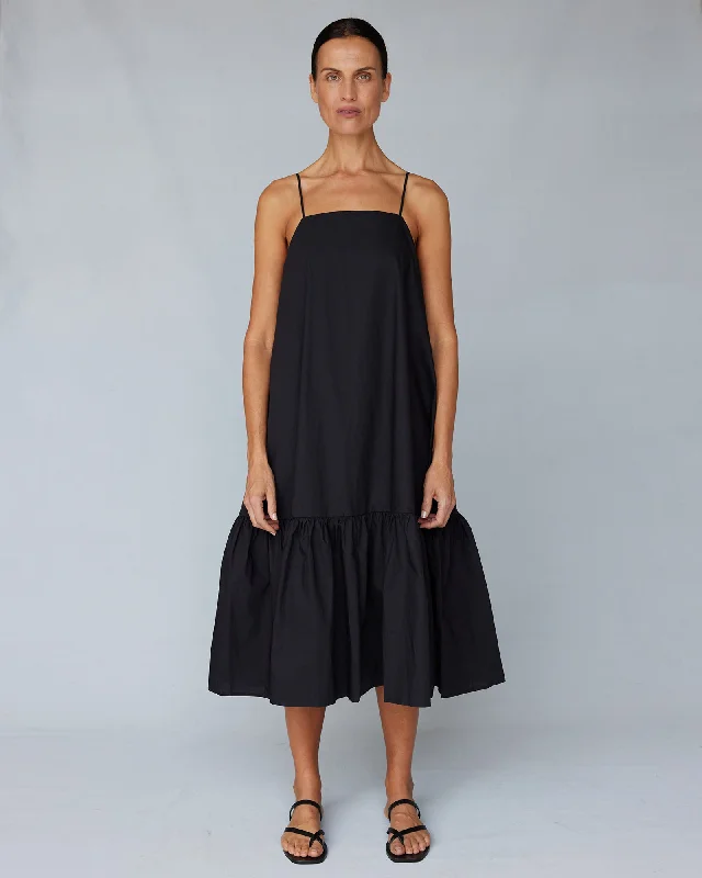 Deep Discounts Zadie Poplin Midi Dress - Black