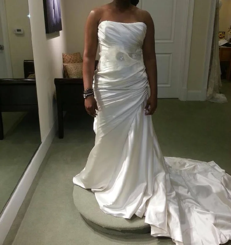 YEAR-End Sale La Sposa Fanal