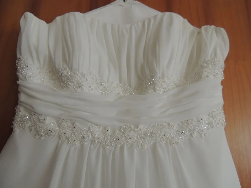 YEAR-End Clearance David's Bridal Style 9V9743
