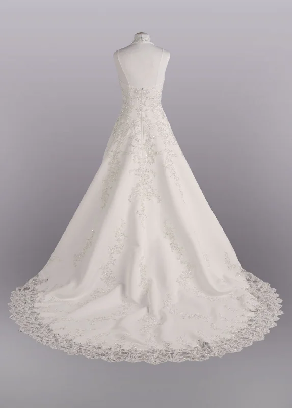 Anniversary Sale David's Bridal V8377